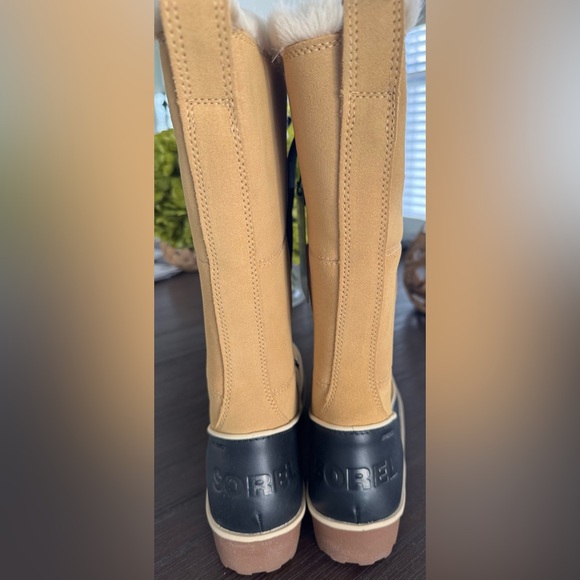 SOREL Tivoli High ll women’s snow/ rain boots - Picture 3 of 6